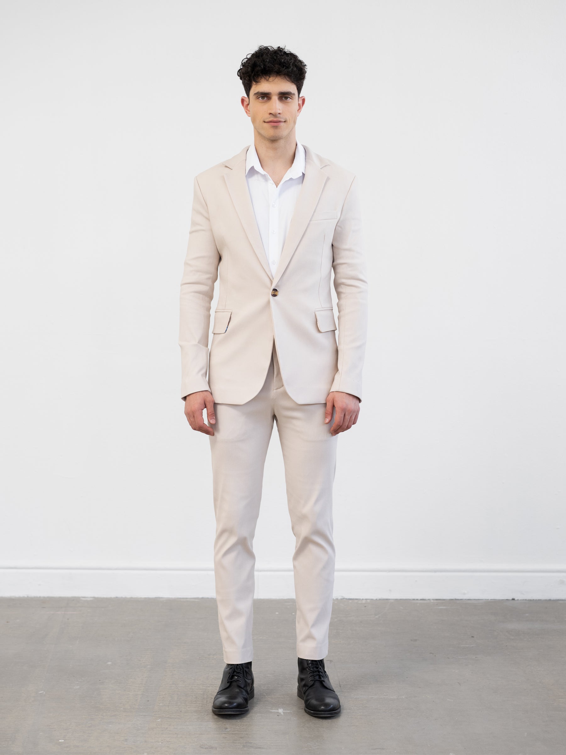 מכנסי SLIM FIT - אבן בטקסטורת פס