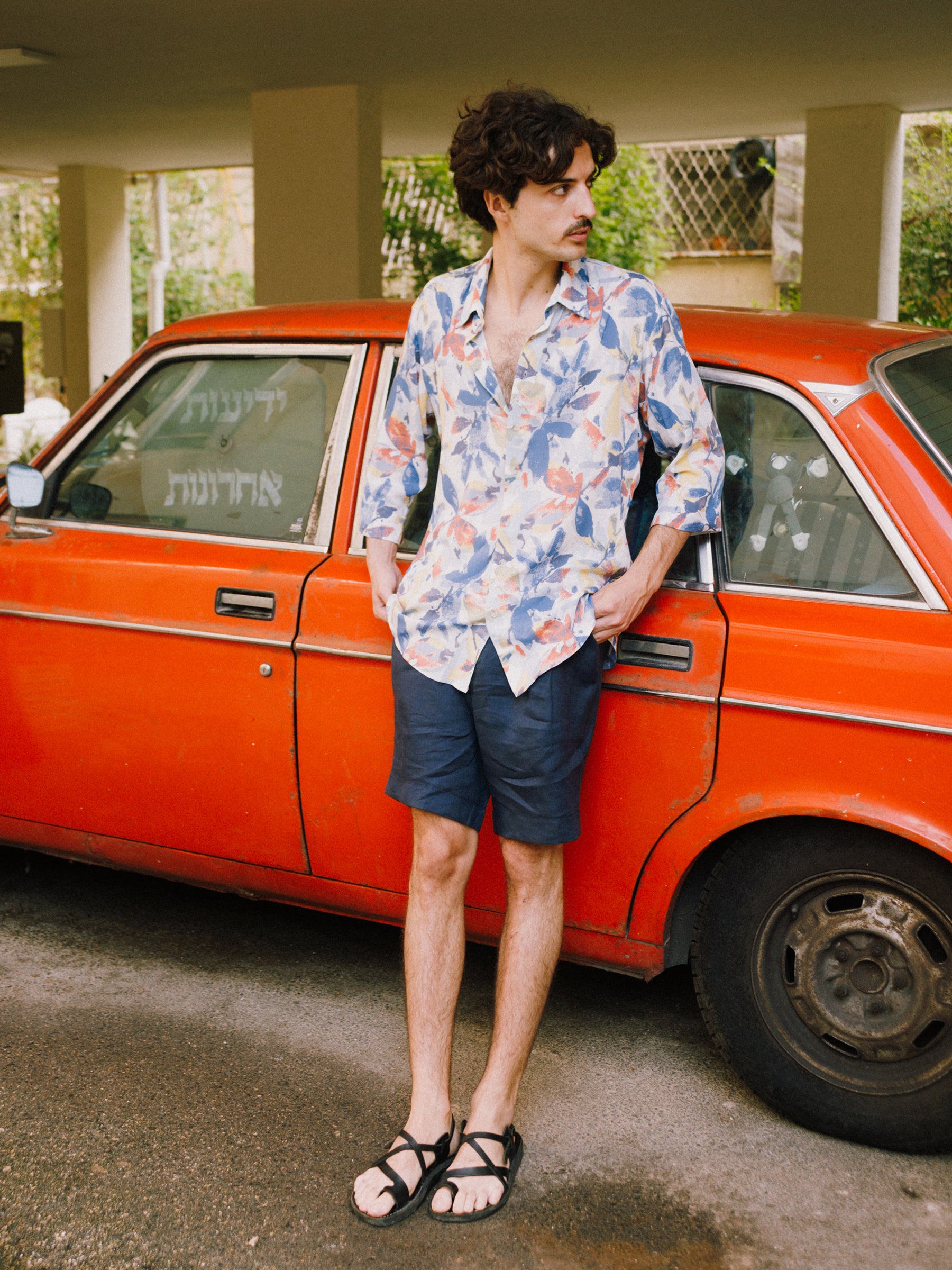 חולצת ויסקוזה - דפוס עלים כחול